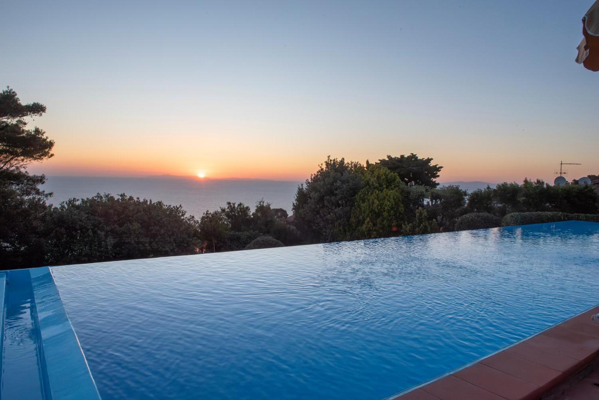 Boutique Hotel Torre Di Cala Piccola Porto Santo Stefano  Exterior foto