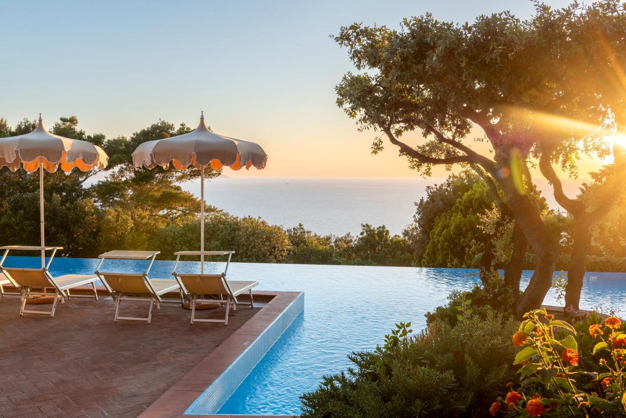 Boutique Hotel Torre Di Cala Piccola Porto Santo Stefano  Exterior foto