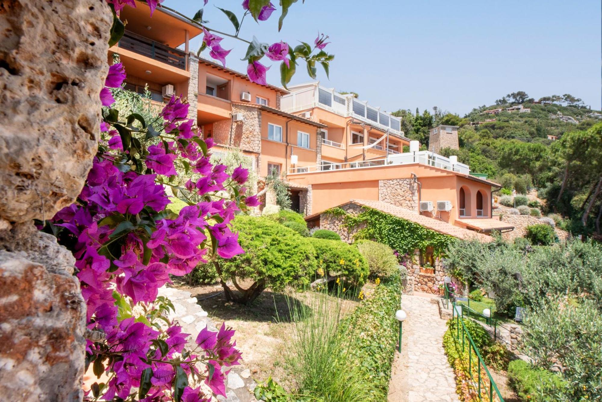 Boutique Hotel Torre Di Cala Piccola Porto Santo Stefano  Exterior foto