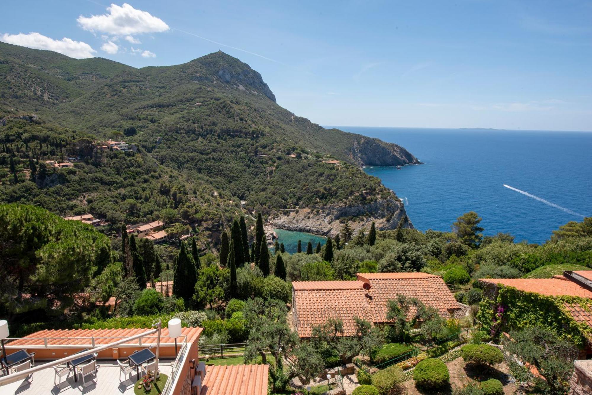 Boutique Hotel Torre Di Cala Piccola Porto Santo Stefano  Exterior foto