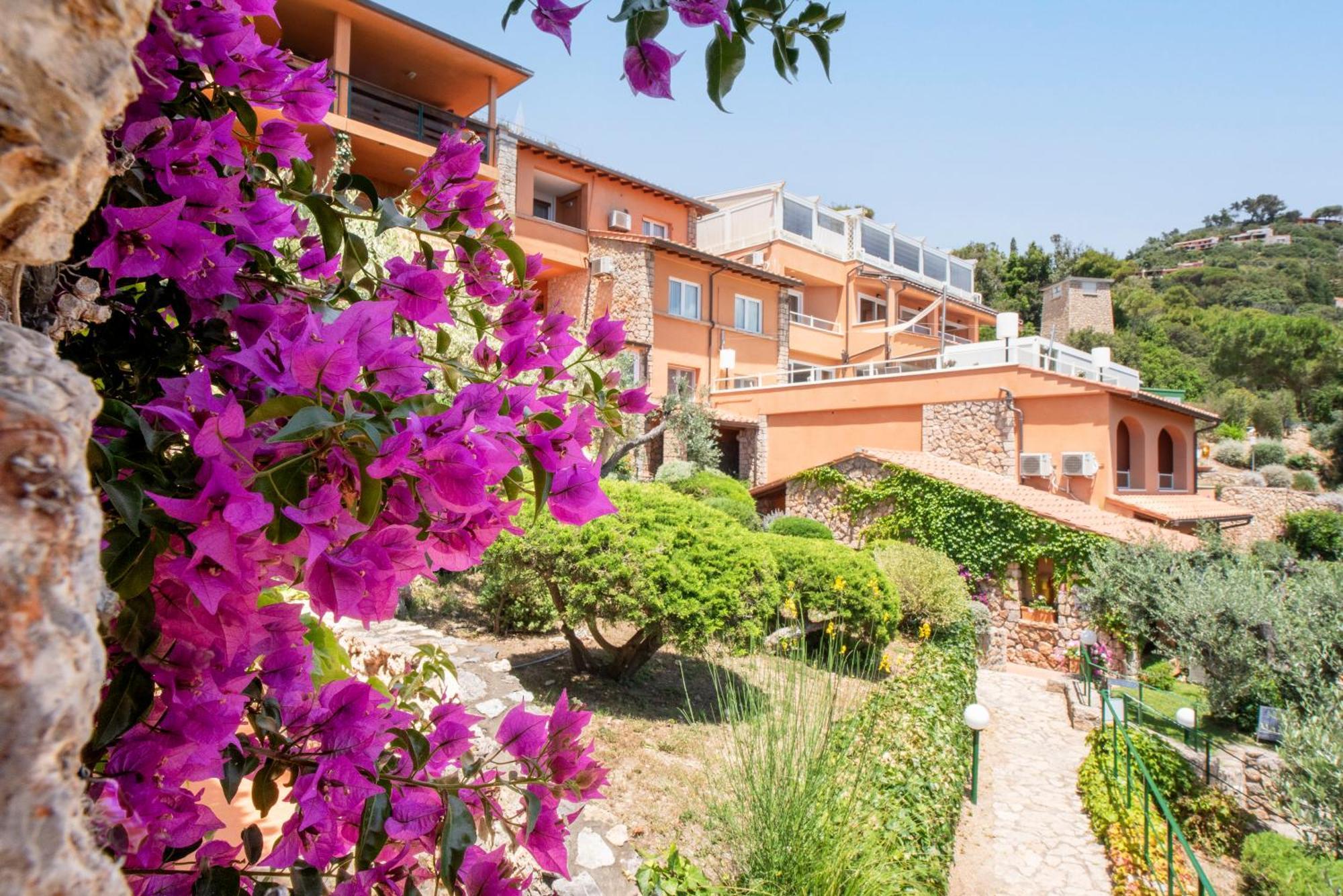Boutique Hotel Torre Di Cala Piccola Porto Santo Stefano  Exterior foto